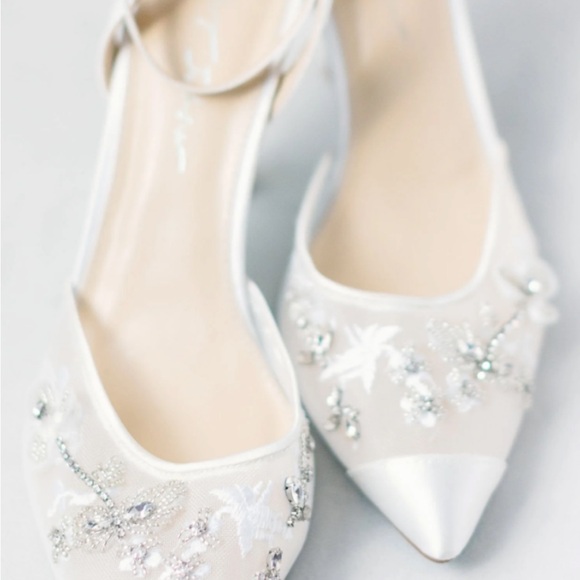 Betsey Johnson Silver Embellished Ivory Heels - Picture 3 of 8